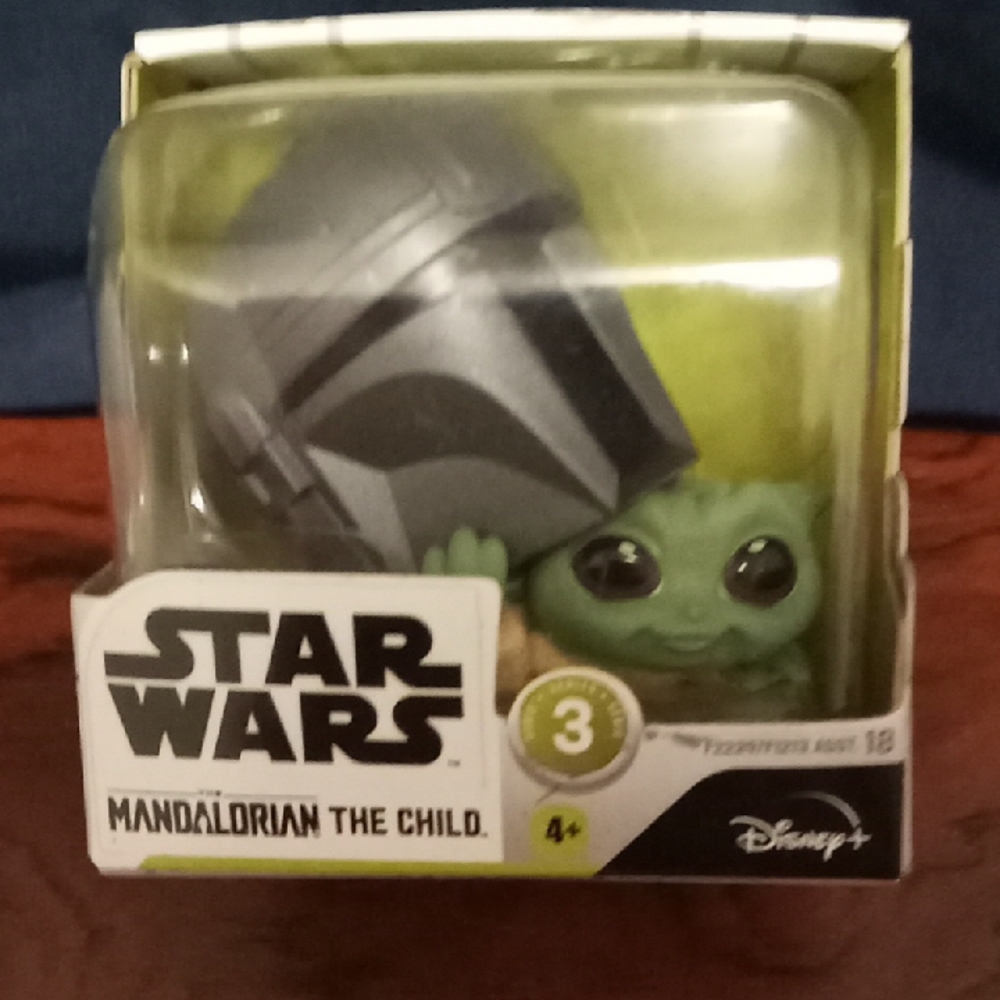 Star Wars Mandalorian The Child Toy - Green and Gray